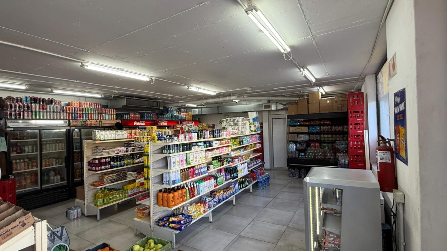 To Let commercial Property for Rent in Gardens Western Cape